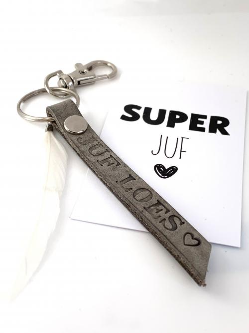 Juf/meester leren sleutelhanger+tasje+kaart