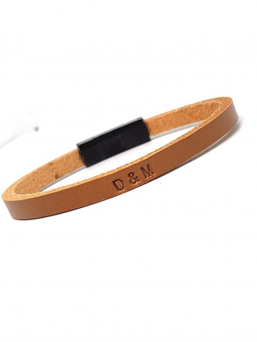 Leren armband met tekst cognac Small