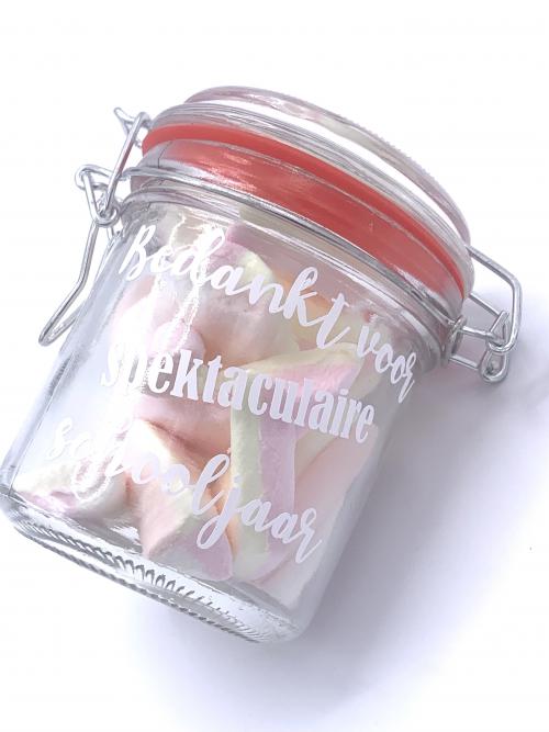 Pot met spekjes